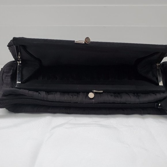 Pleated/Crinkled Satin Evening Wristlet Clutch Black Colour - Picture 9 of 11